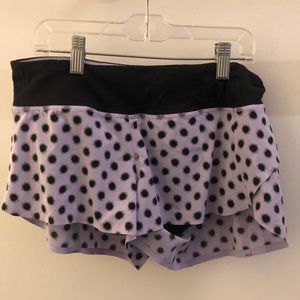 lululemon athletica Shorts - Lululemon purple and black shorts, sz 6, 68765 lululemon athletica Shorts - Lululemon purple and black shorts, sz 6, 68765